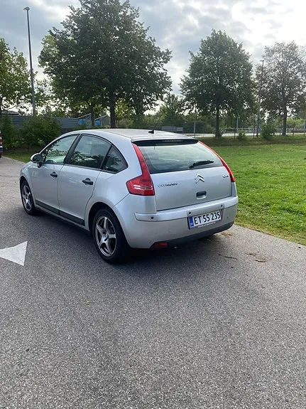 Citroen C4 2009 photo 5