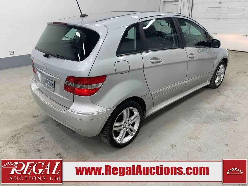Mercedes-Benz B-Class 2011 photo 3