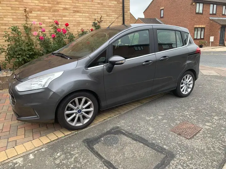 Ford B-Max 2016 photo 2