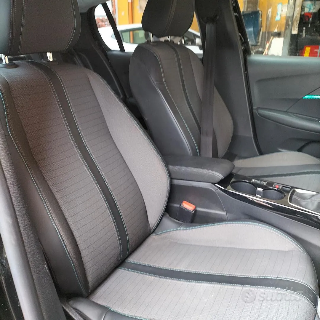 Peugeot 208 2020 photo 3