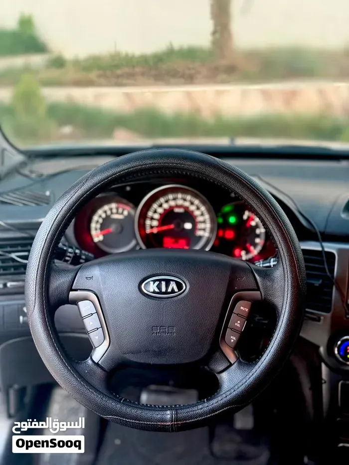 Kia Optima 2010 photo 2