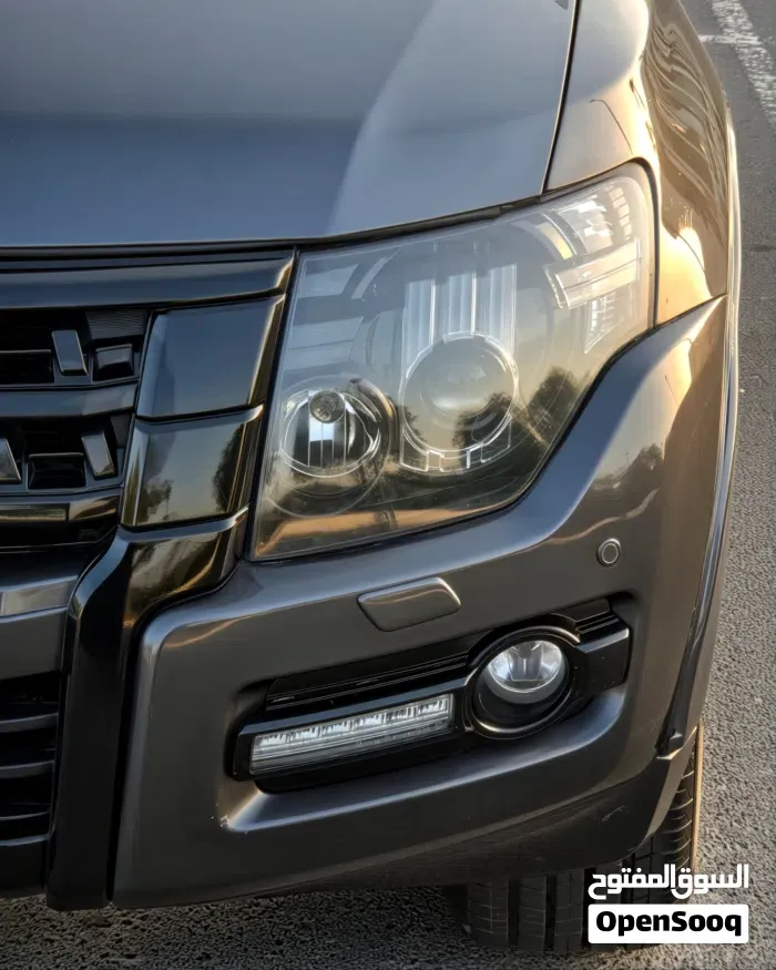 Mitsubishi Pajero 2015 photo 4