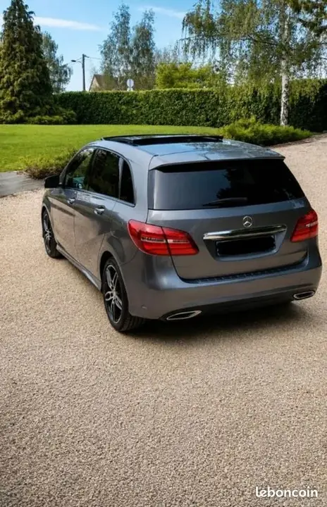 Mercedes-Benz B-Class 2016 photo 2