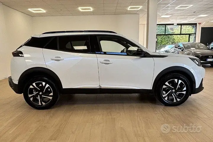 Peugeot 2008 2023 photo 4