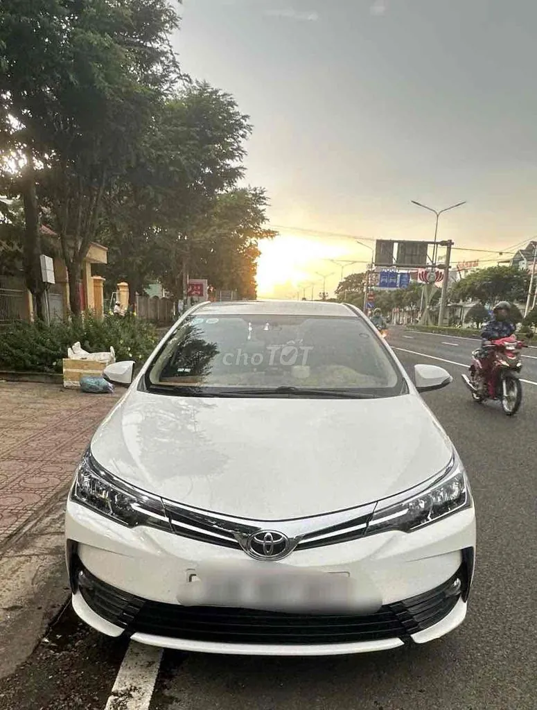Toyota Corolla Altis 2018 photo 2