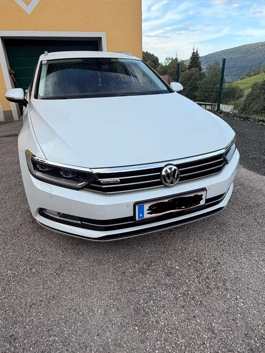 Volkswagen Passat 2017 photo 2