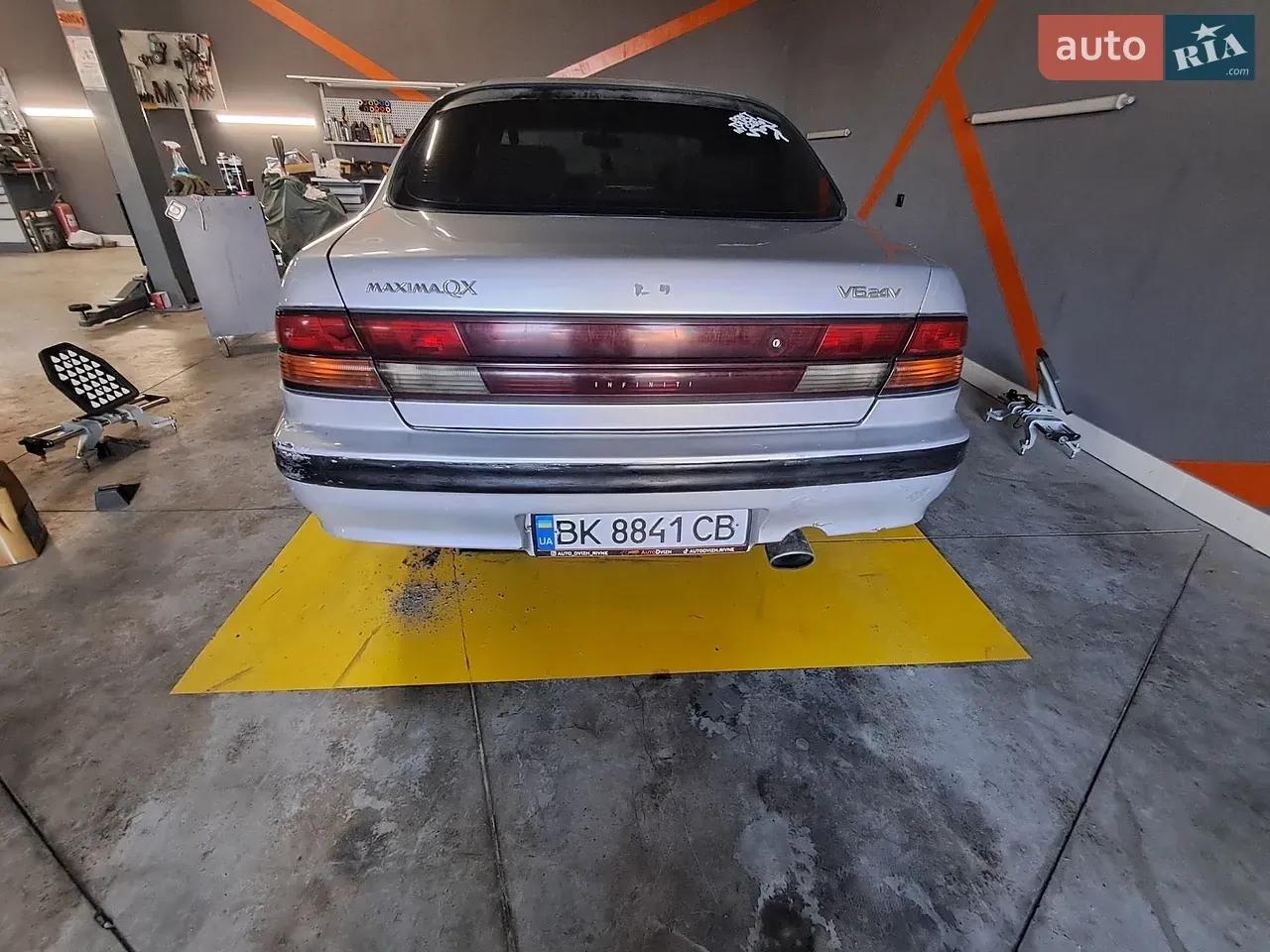 Nissan Maxima 1997 photo 2
