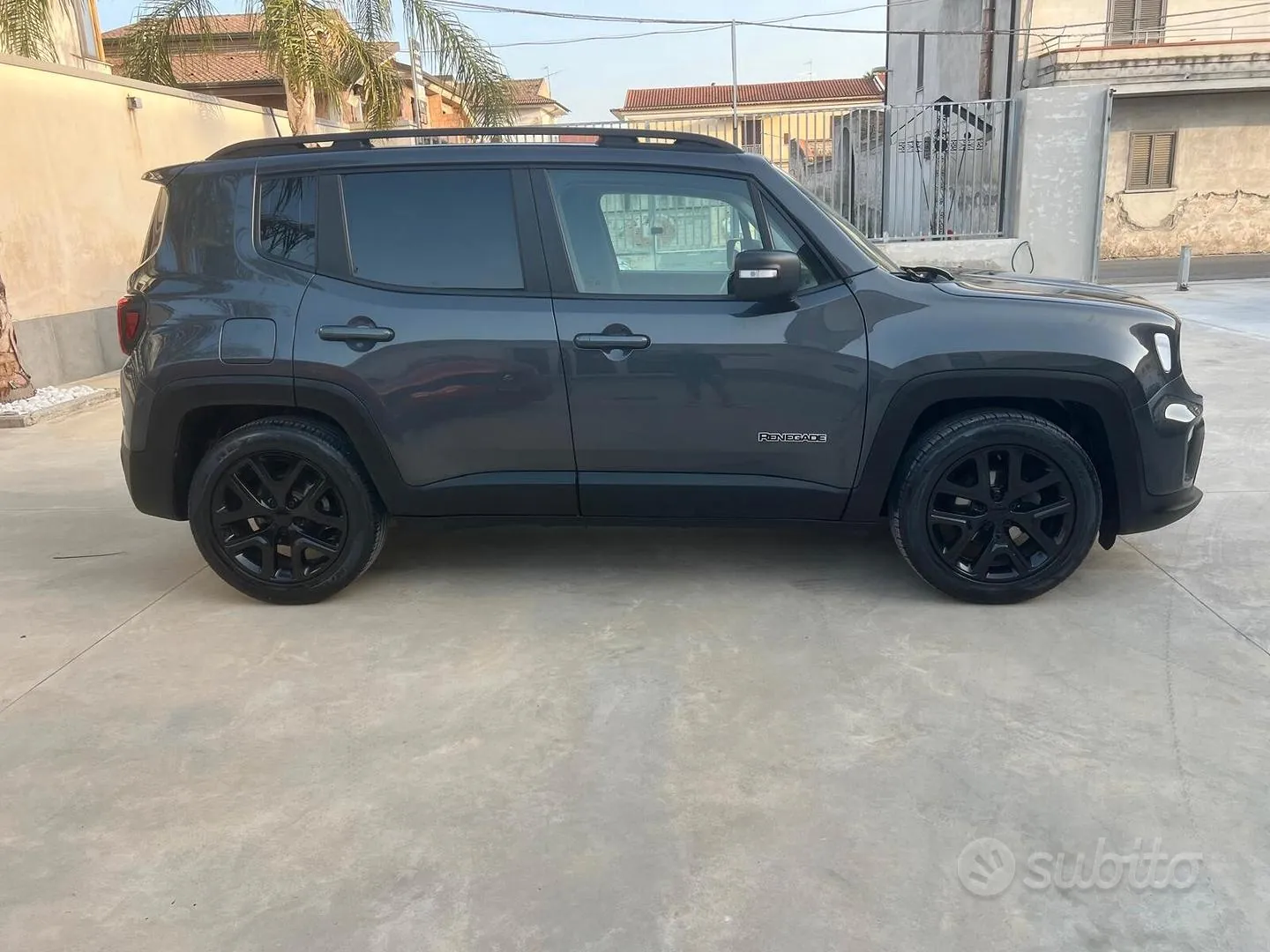 Jeep Renegade 2023 photo 4
