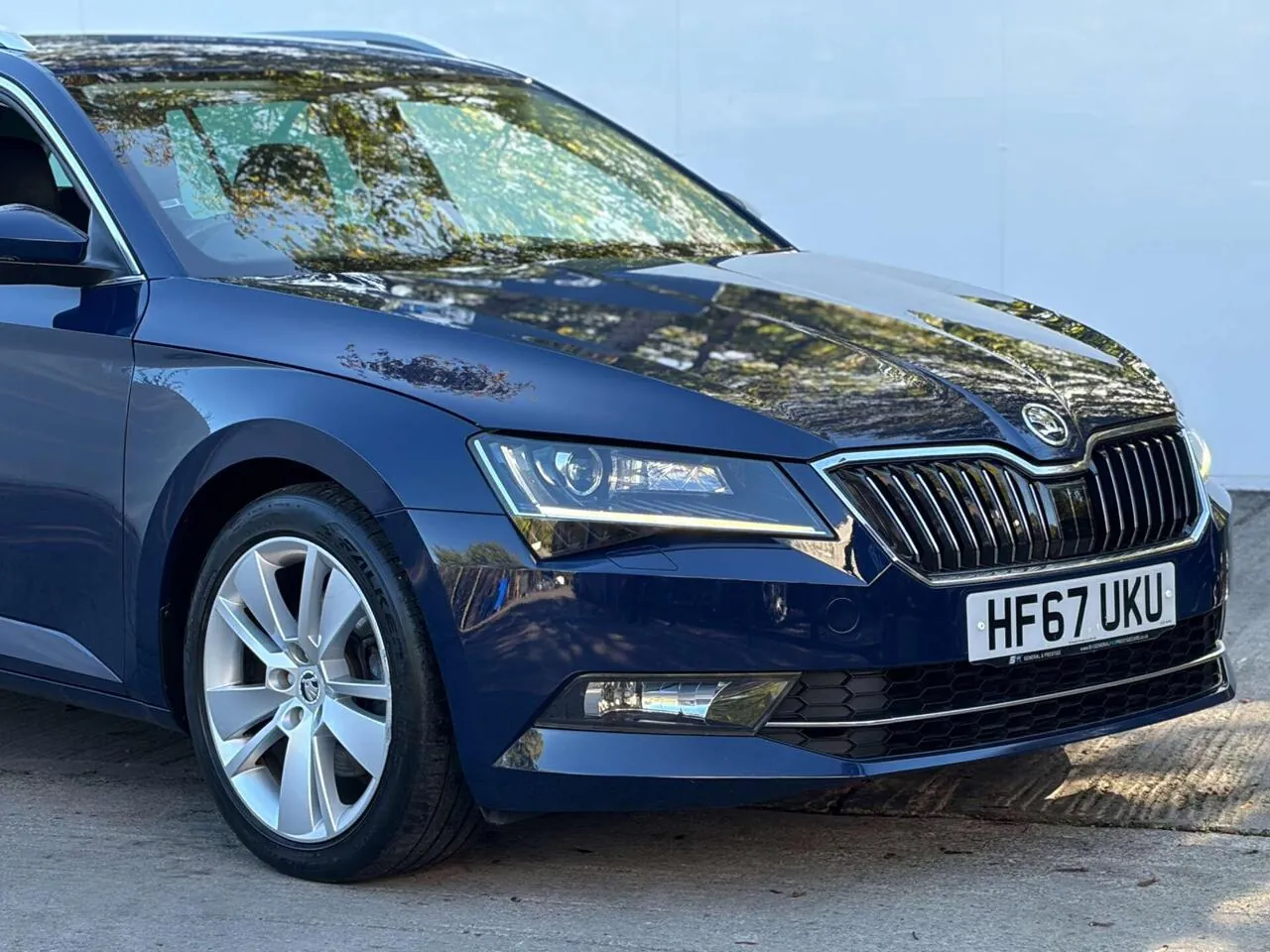 Skoda Superb 2017 photo 2