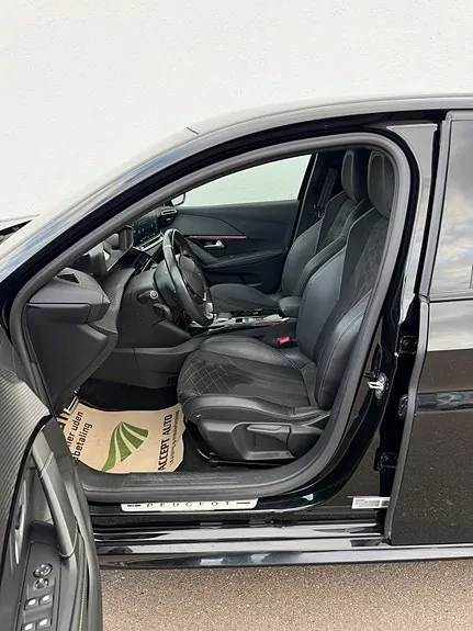 Peugeot E-208 2022 photo 4