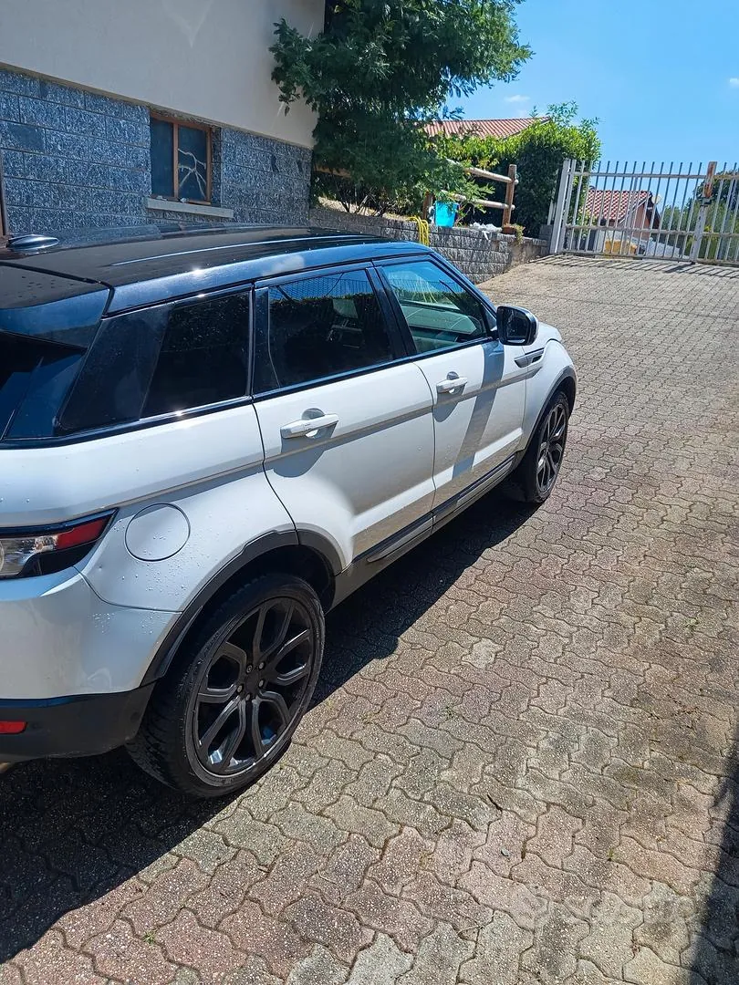 Land Rover Range Rover Evoque 2013 photo 3
