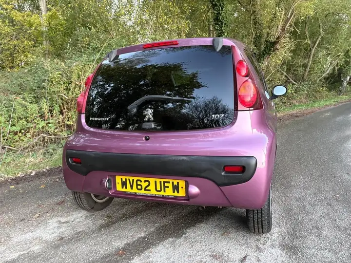 Peugeot 107 2012 photo 4