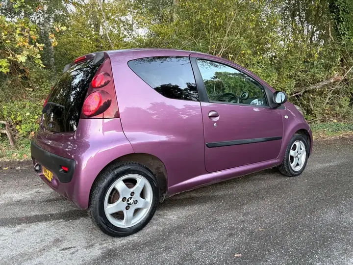 Peugeot 107 2012 photo 3