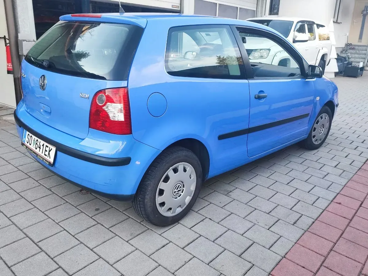 Volkswagen Polo 2002 photo 2