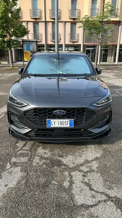 Ford Focus 2025 photo 4