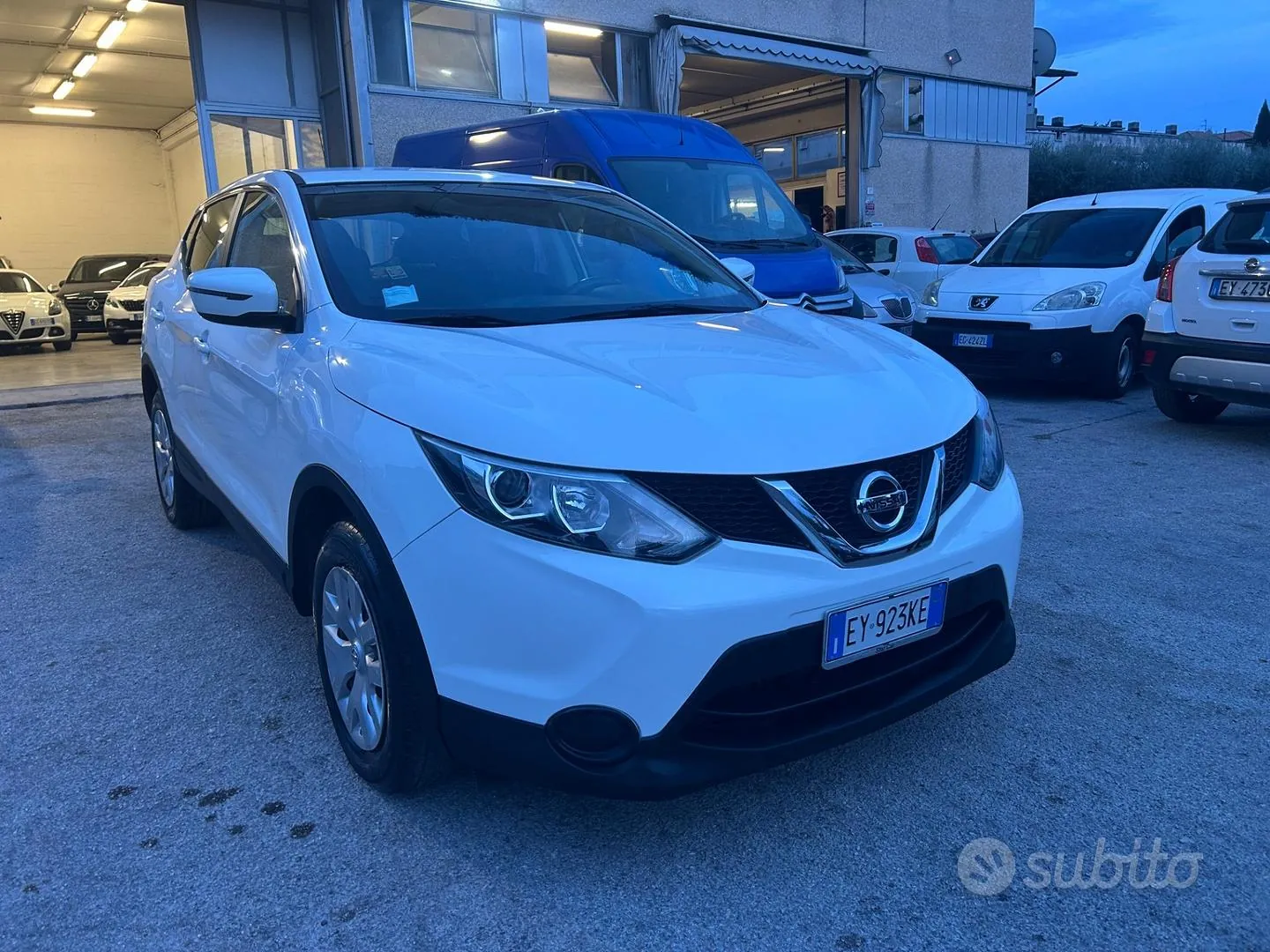Nissan Qashqai 2015 photo 3