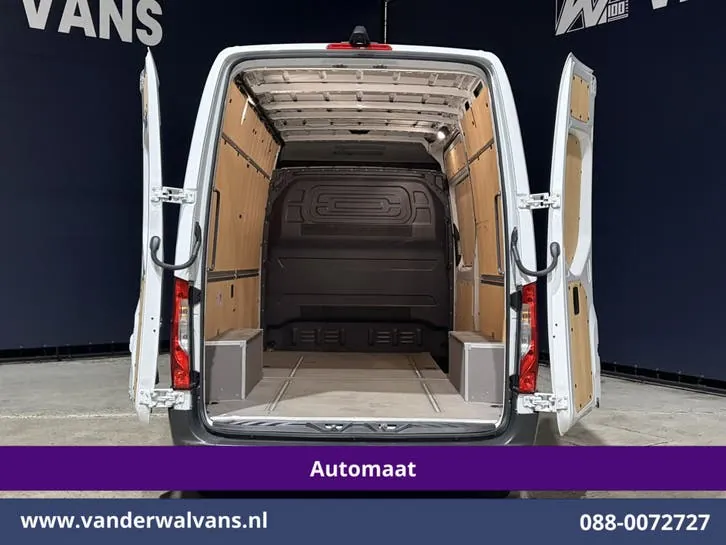 Mercedes-Benz Sprinter 2024 photo 3