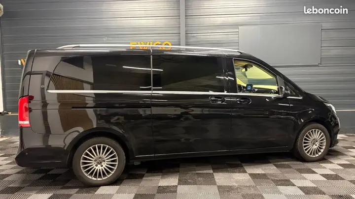 Mercedes-Benz V-Class 2018 photo 2