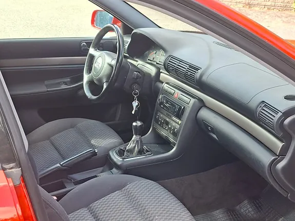 Audi A4 1999 photo 5