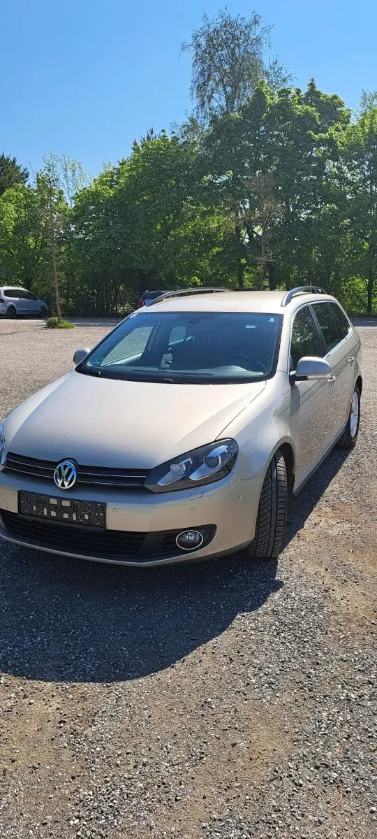Volkswagen Golf 2012 photo 2