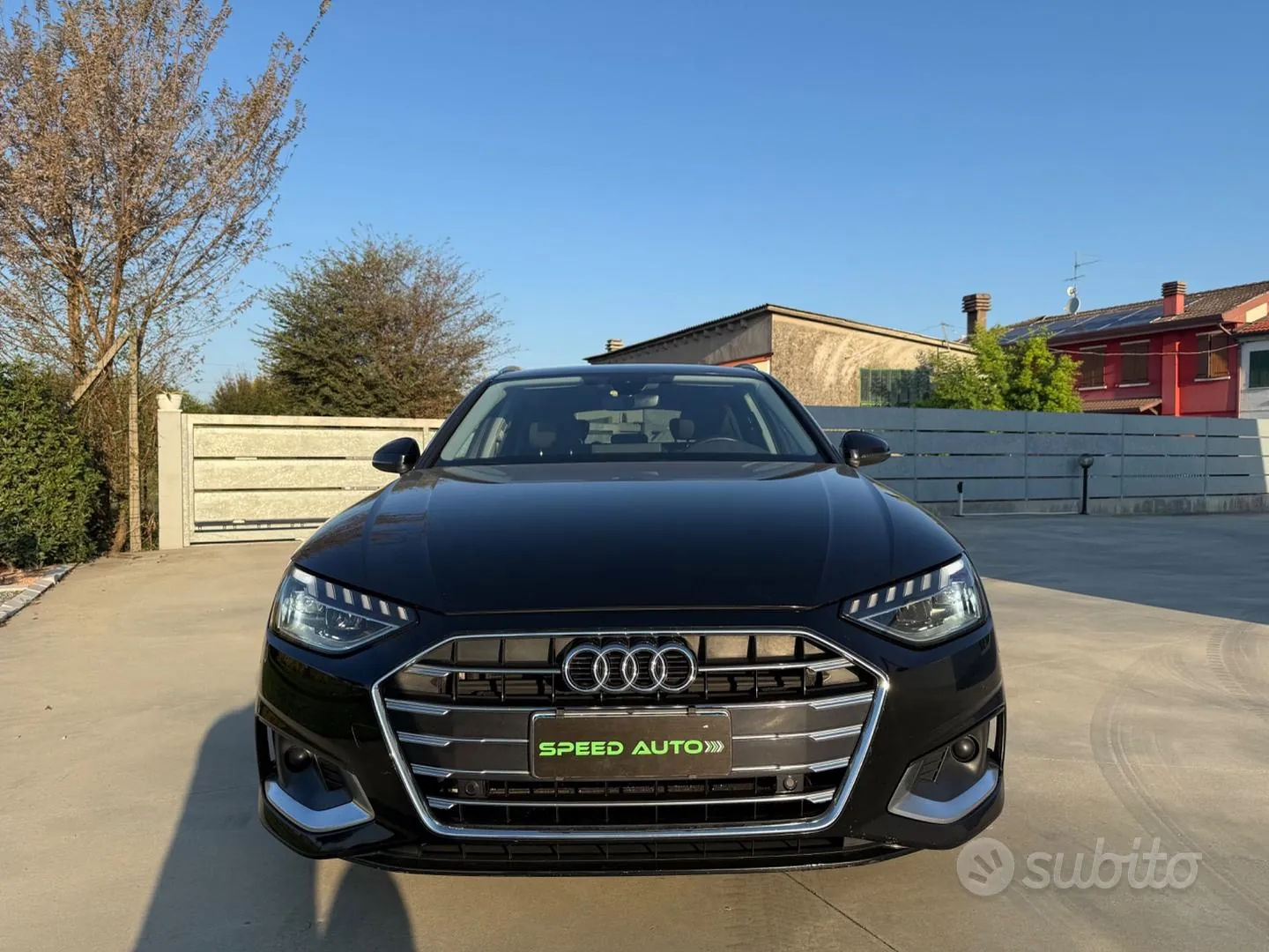 Audi A4 Avant 2023 photo 2