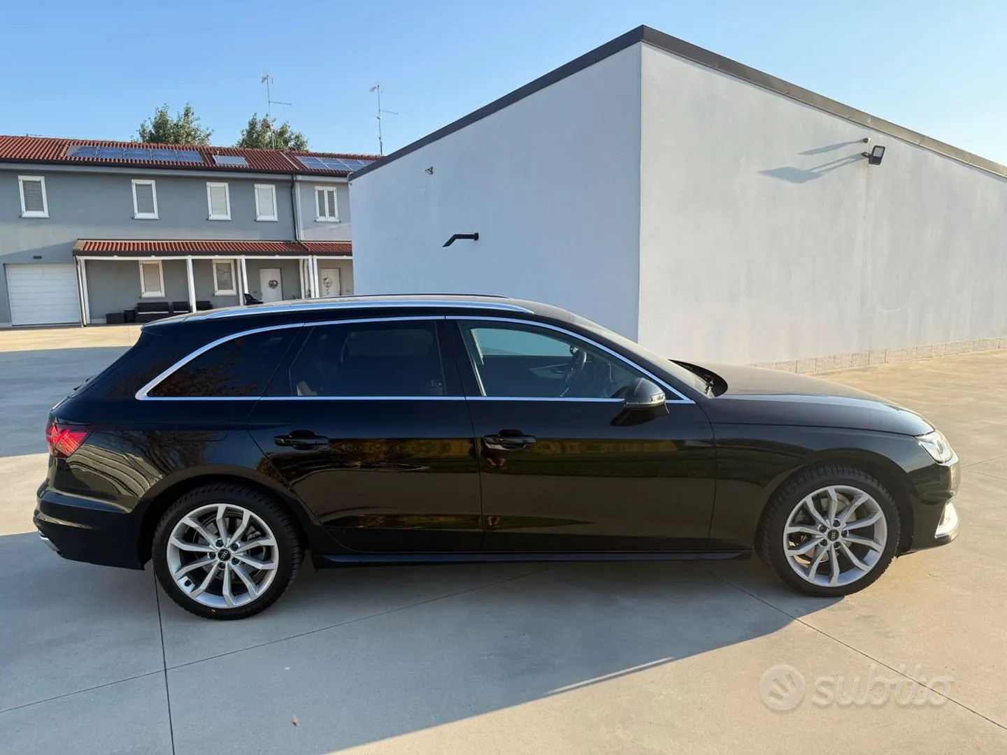 Audi A4 Avant 2023 photo 4