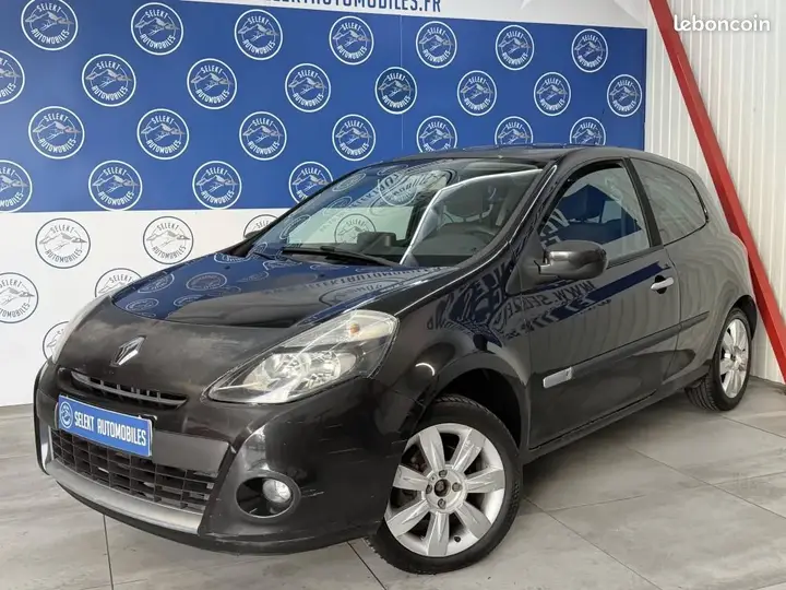 Renault Clio 2010 photo 4