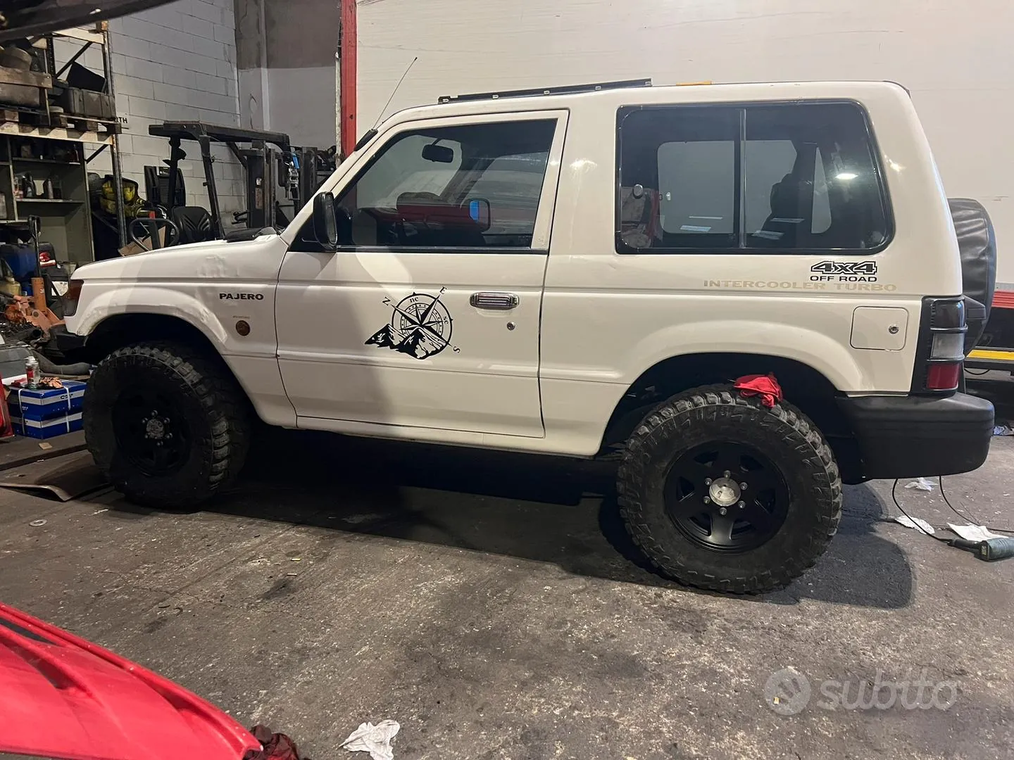 Mitsubishi Pajero 1993 photo 3