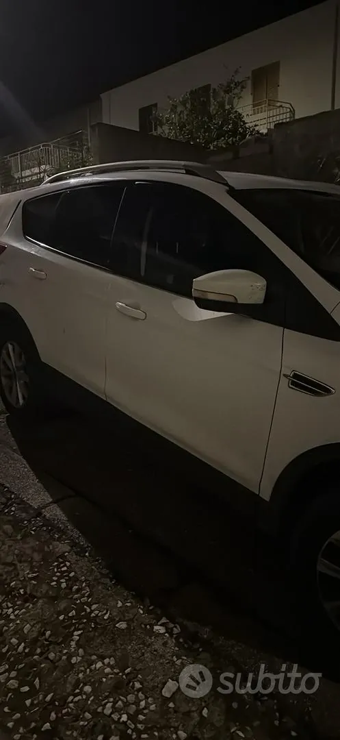 Ford Kuga 2016 photo 4