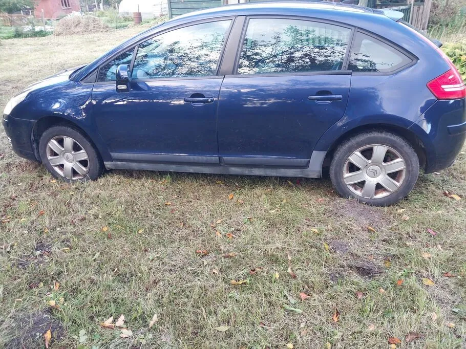 Citroen C4 2007 photo 3