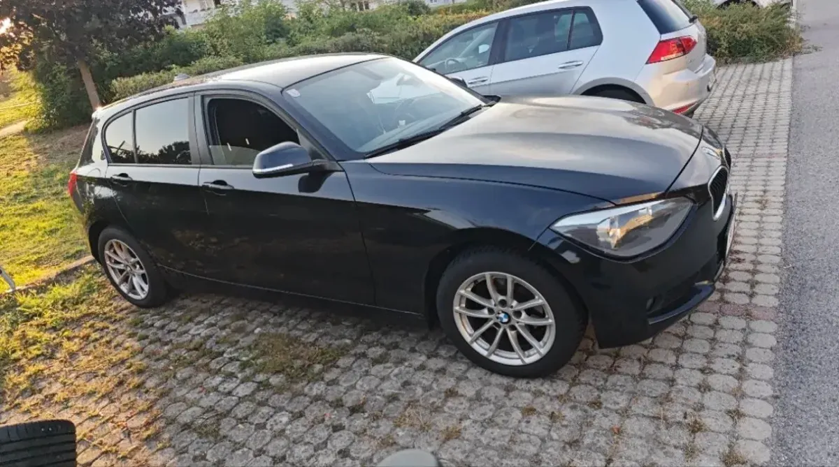 BMW 1 Series 2011 photo 2