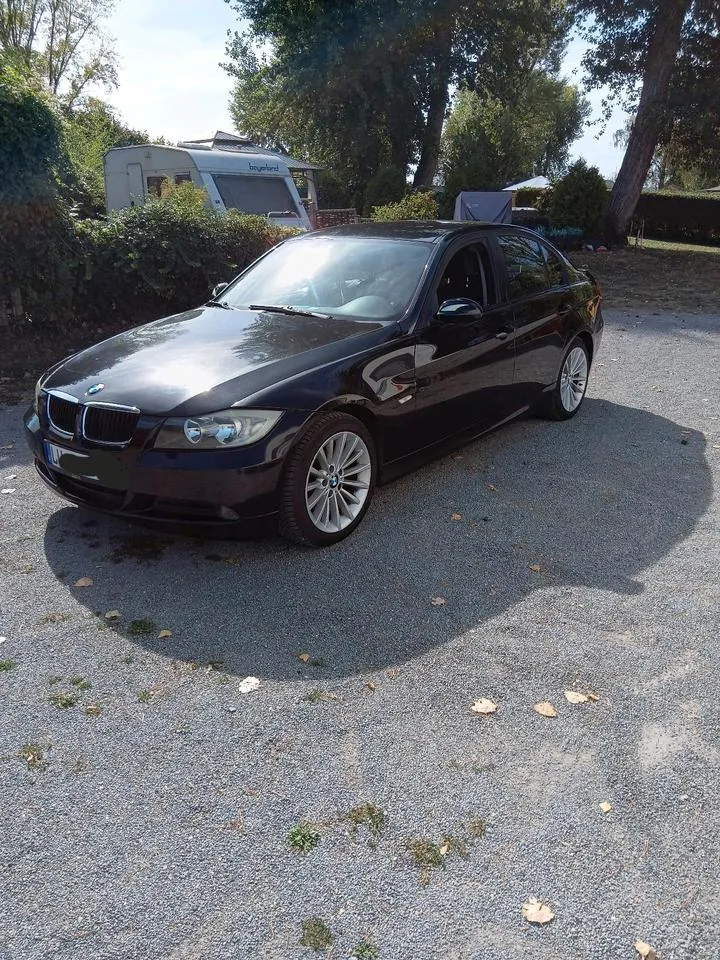 BMW E90