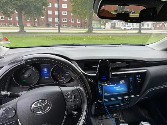 Toyota Auris 2017 photo 3