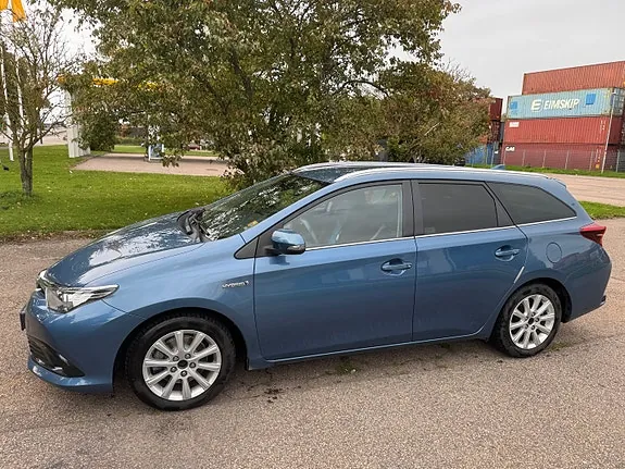 Toyota Auris 2017 photo 4