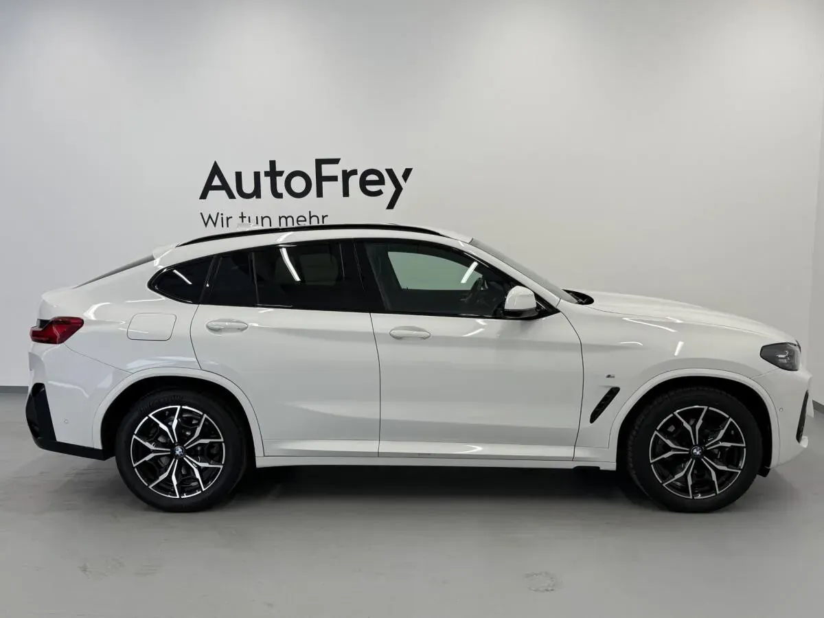 BMW X4 2022 photo 3