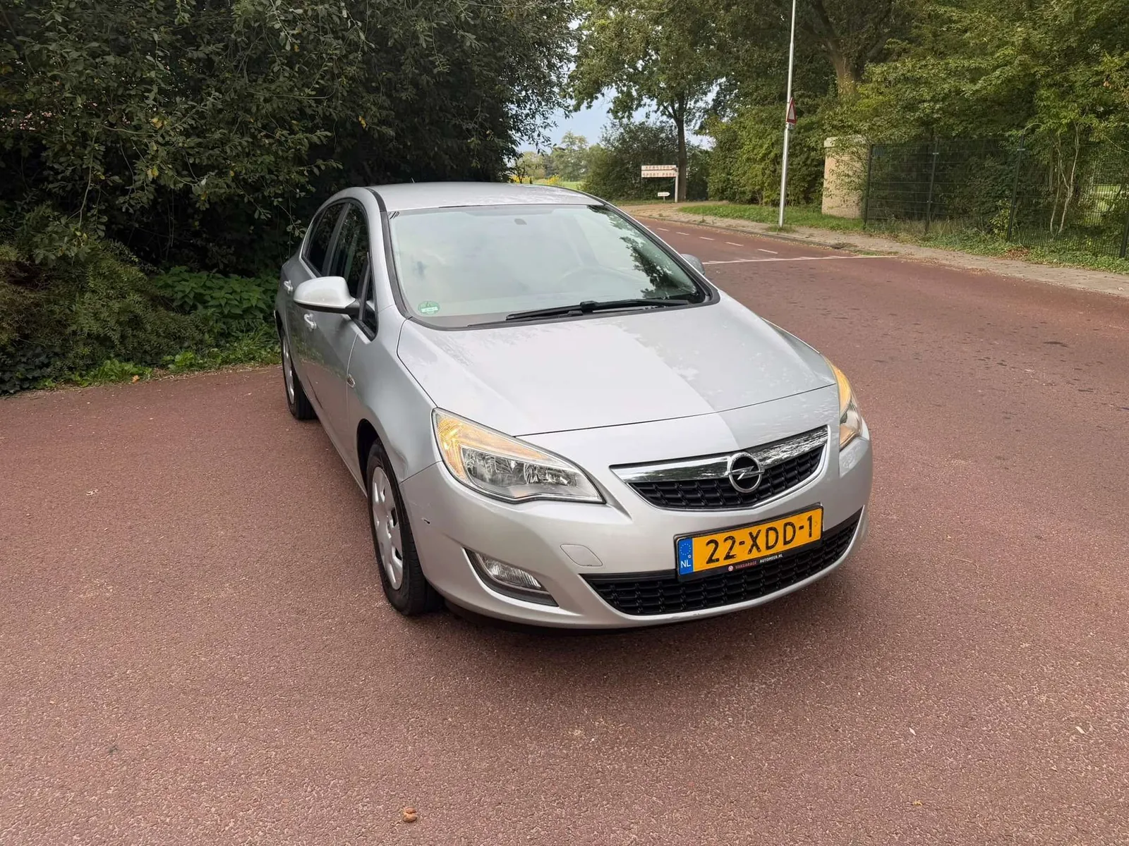 Opel Astra 2012 photo 3