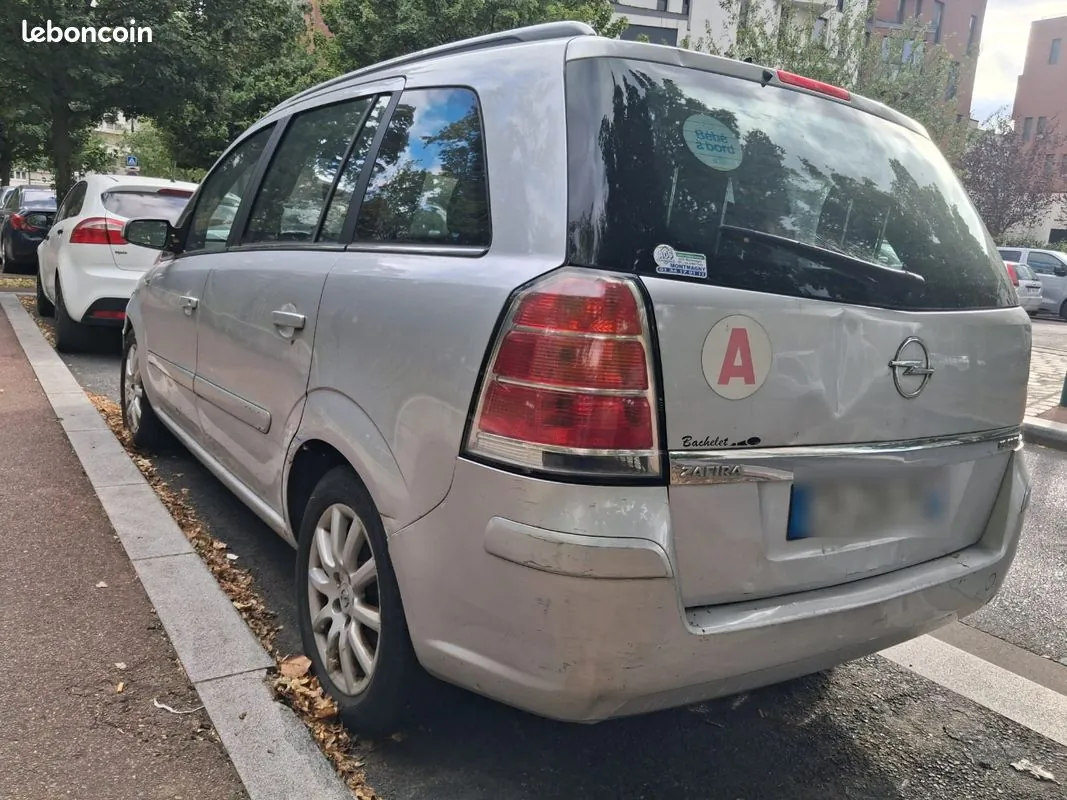 Opel Zafira 2006 photo 2