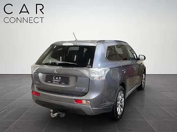 Mitsubishi Outlander 2015 photo 4