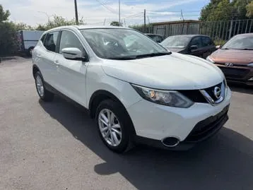 Nissan Qashqai 2015 photo 2