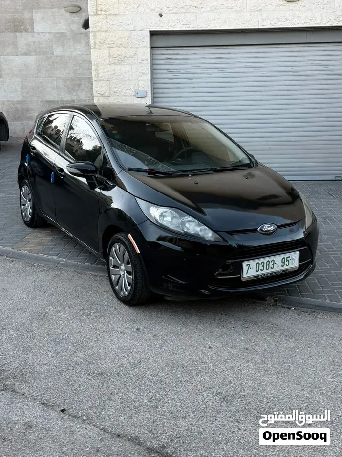 Ford Fiesta 2012 photo 3