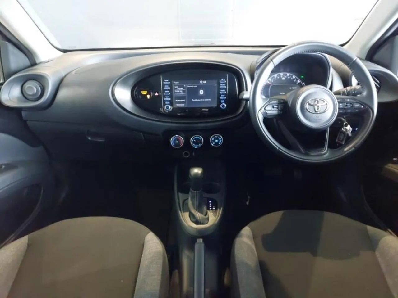 Toyota Aygo X 2023 photo 3
