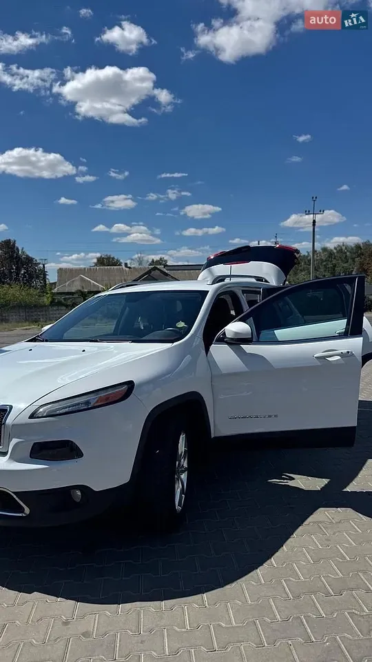 Jeep Cherokee 2016 photo 2