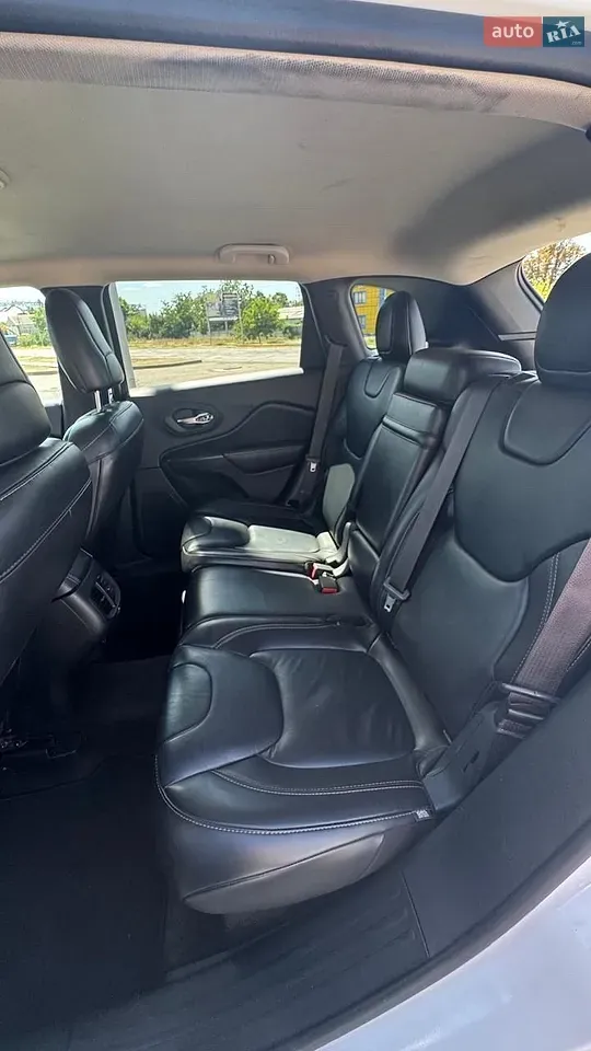 Jeep Cherokee 2016 photo 5