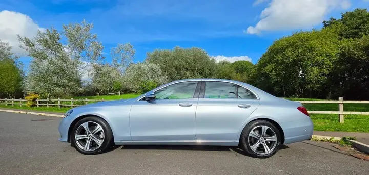 Mercedes-Benz E-Class 2017 photo 4