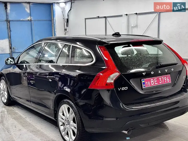 Volvo V60 2012 photo 4