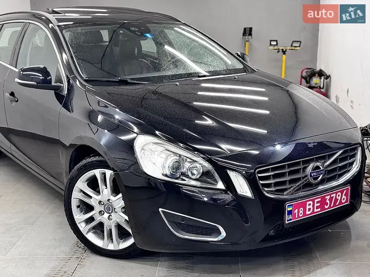 Volvo V60 2012 photo 3