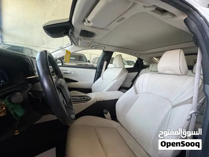 Toyota Crown 2023 photo 4