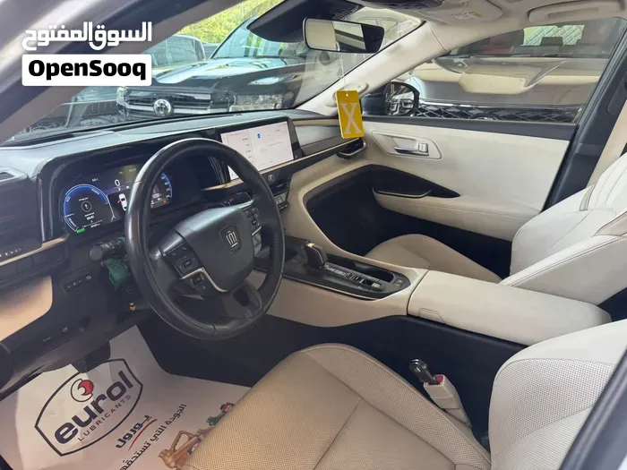 Toyota Crown 2023 photo 3