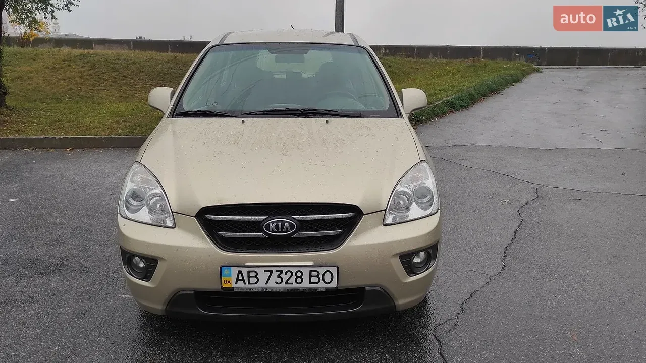 Kia Carens 2006 photo 2