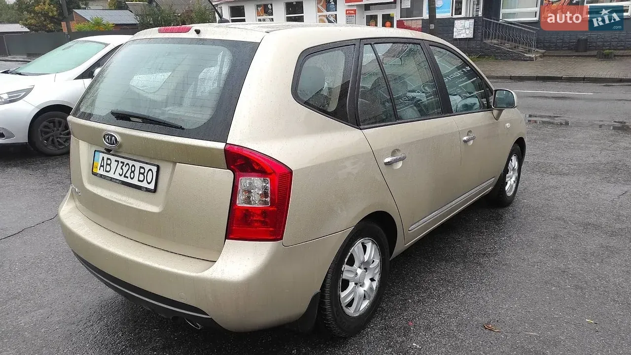 Kia Carens 2006 photo 4